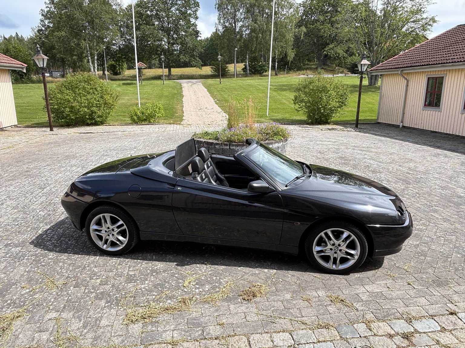 Exteriörbild på 2000 Alfa Romeo Spider 2.0 T.Spark 16V