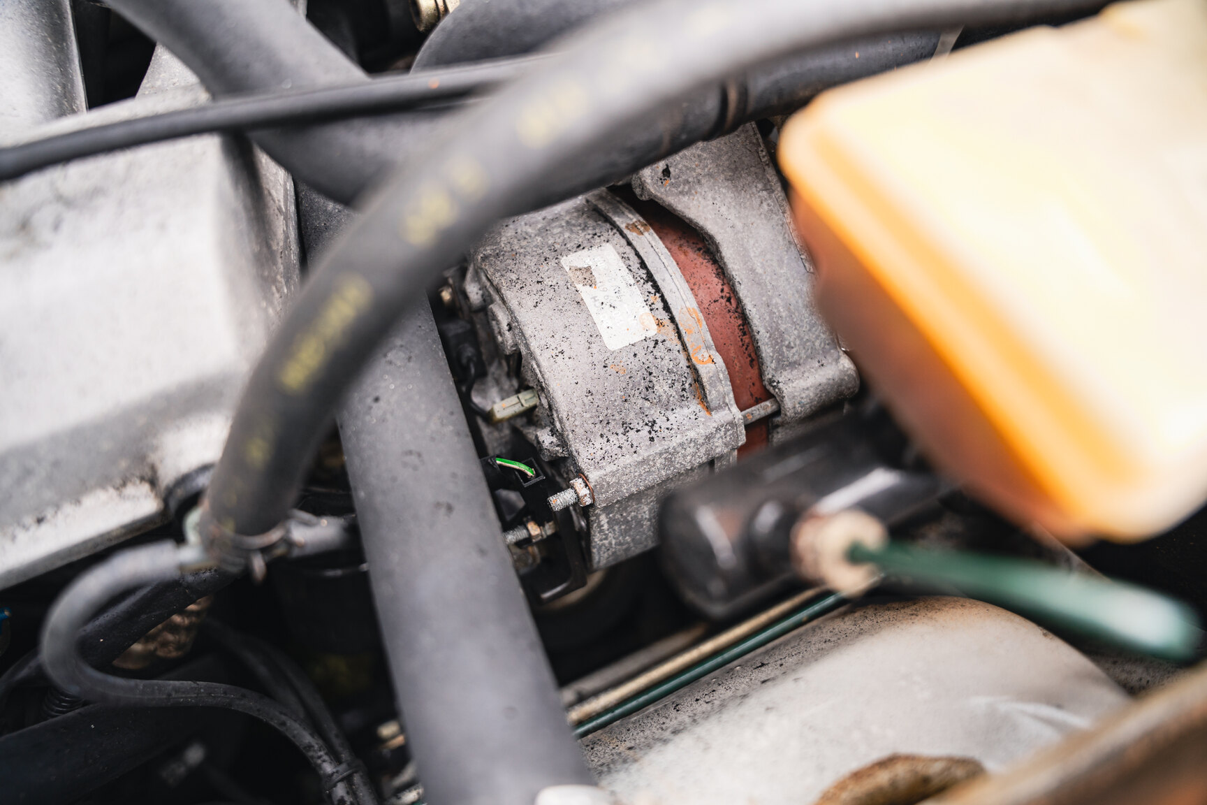 Image of 1987 Saab 900 Turbo Convertible mechanics