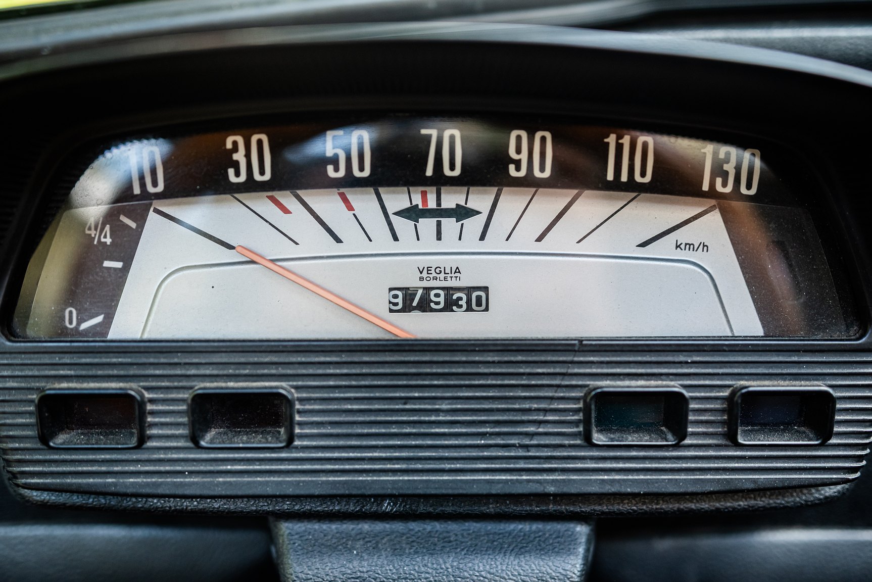 Interior image of 1971 FIAT 500 "Superiore"