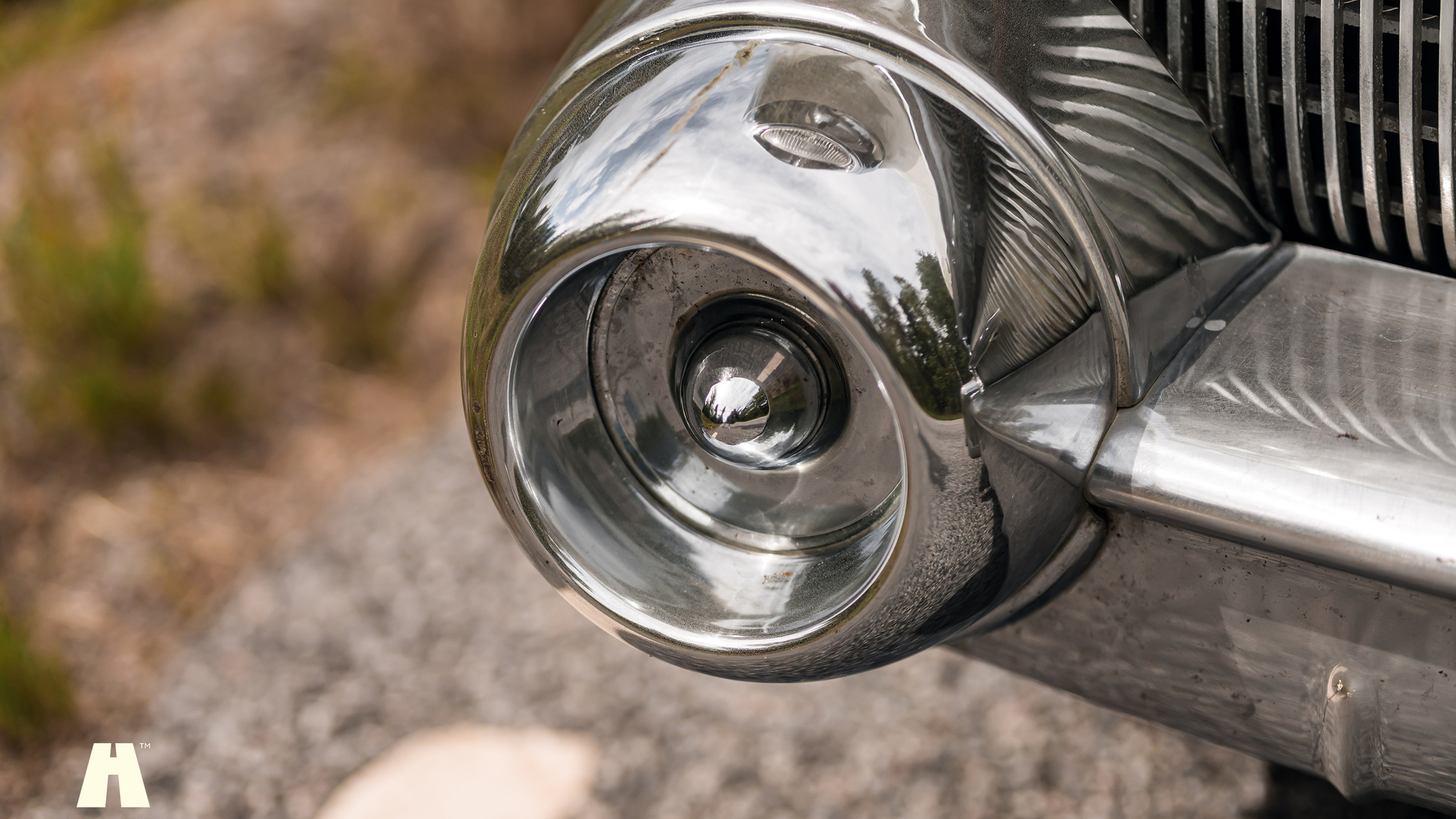 Exterior image of 1957 Buick Special Riviera (Model 46R) V8 (22)