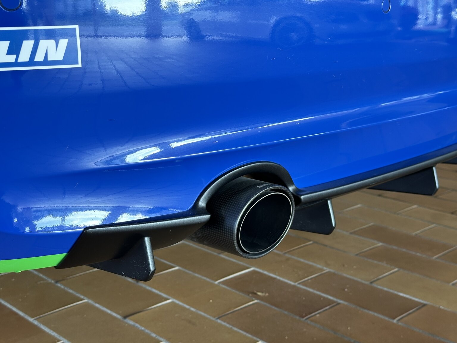 Exterior image of 2013 ALPINA B3 GT3