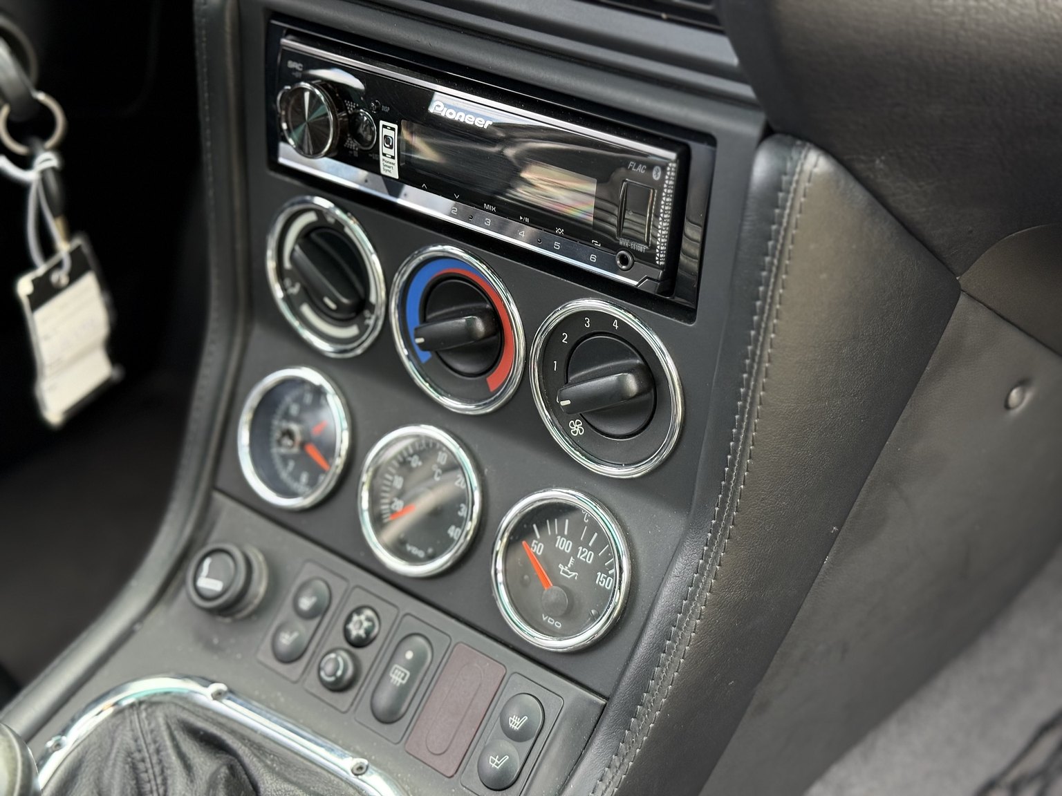 Interior image of 1999 BMW Z3 M Coupé