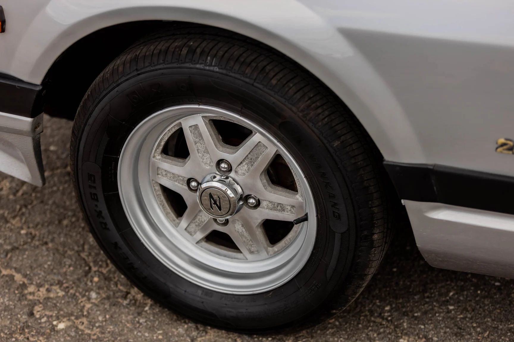 Exteriörbild på 1982 Datsun 280ZX (7)