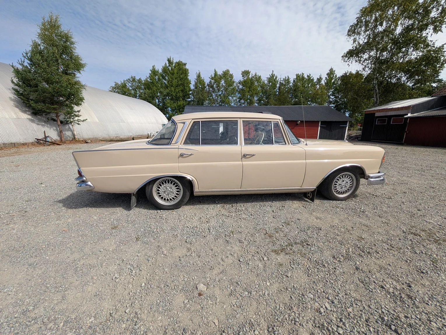 Aussenfoto 1964 Mercedes-Benz 220 Sb (6)