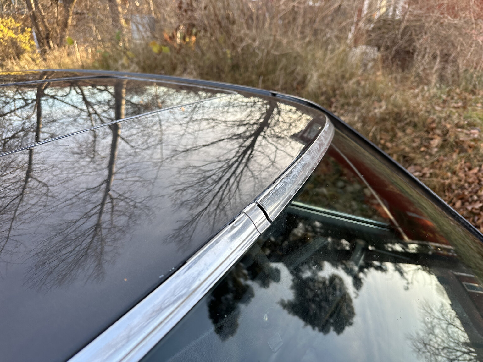 Exteriörbild på 1988 Mercedes 560 SEC