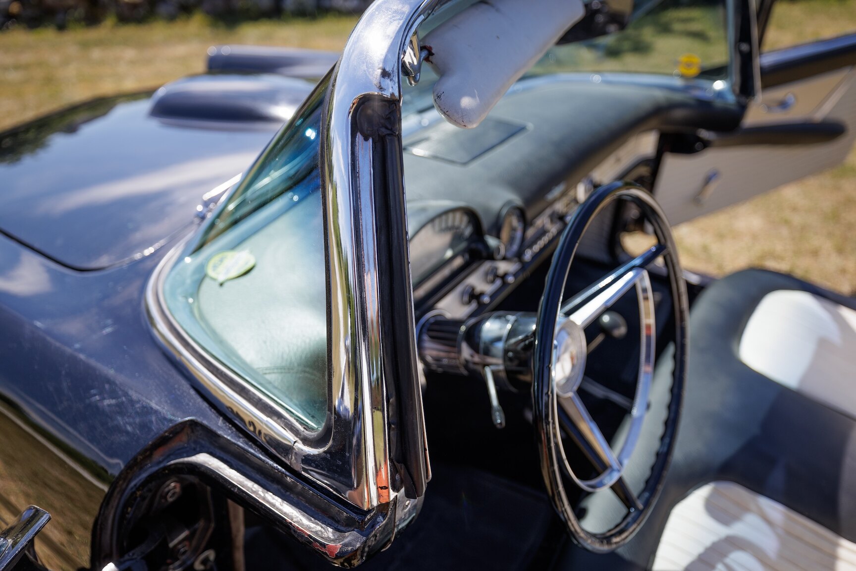 Interiörbild 1956 Ford Thunderbird