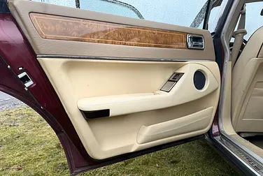 #<Image:0x00007f667f4d9ee0>