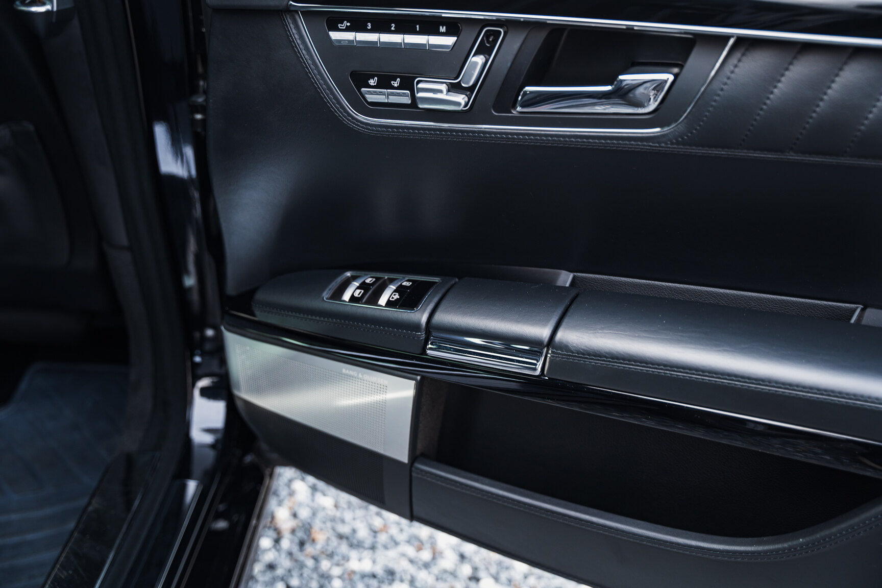 Innenraumfoto von 2011 Mercedes-Benz S600