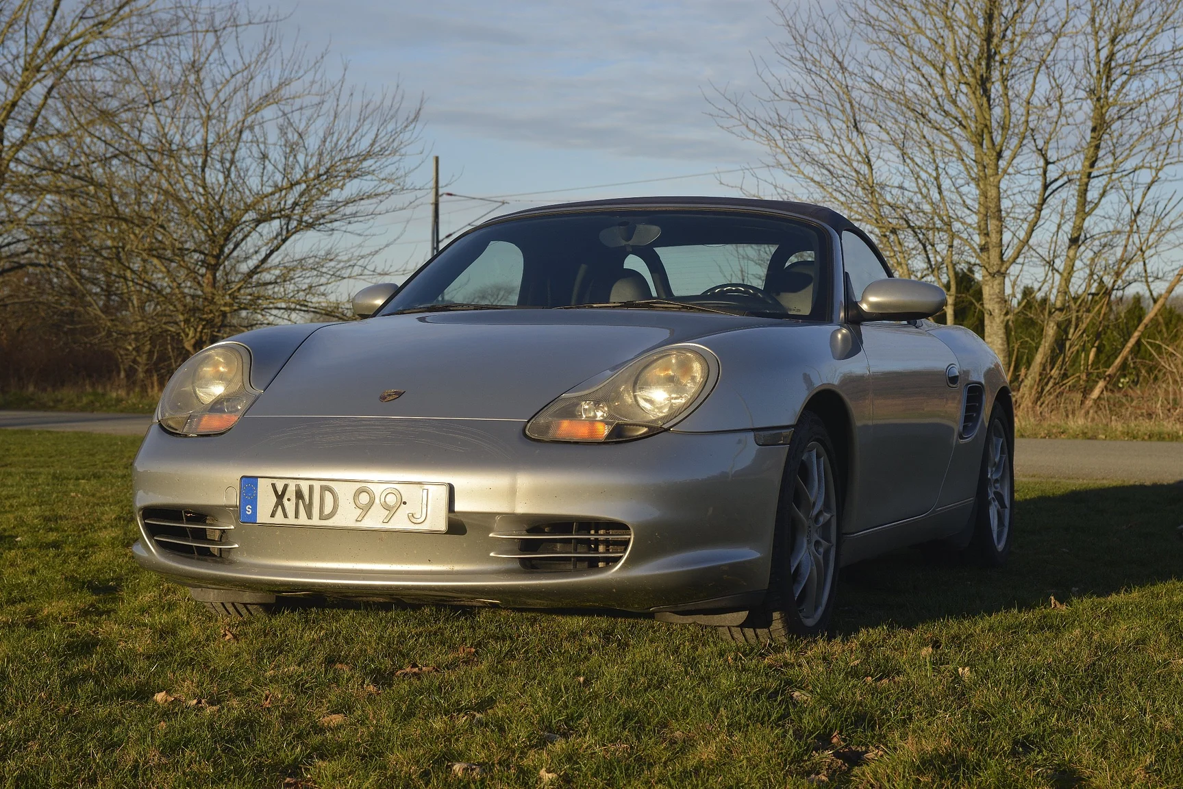 Exterior image of 2003 Porsche Boxster (4)