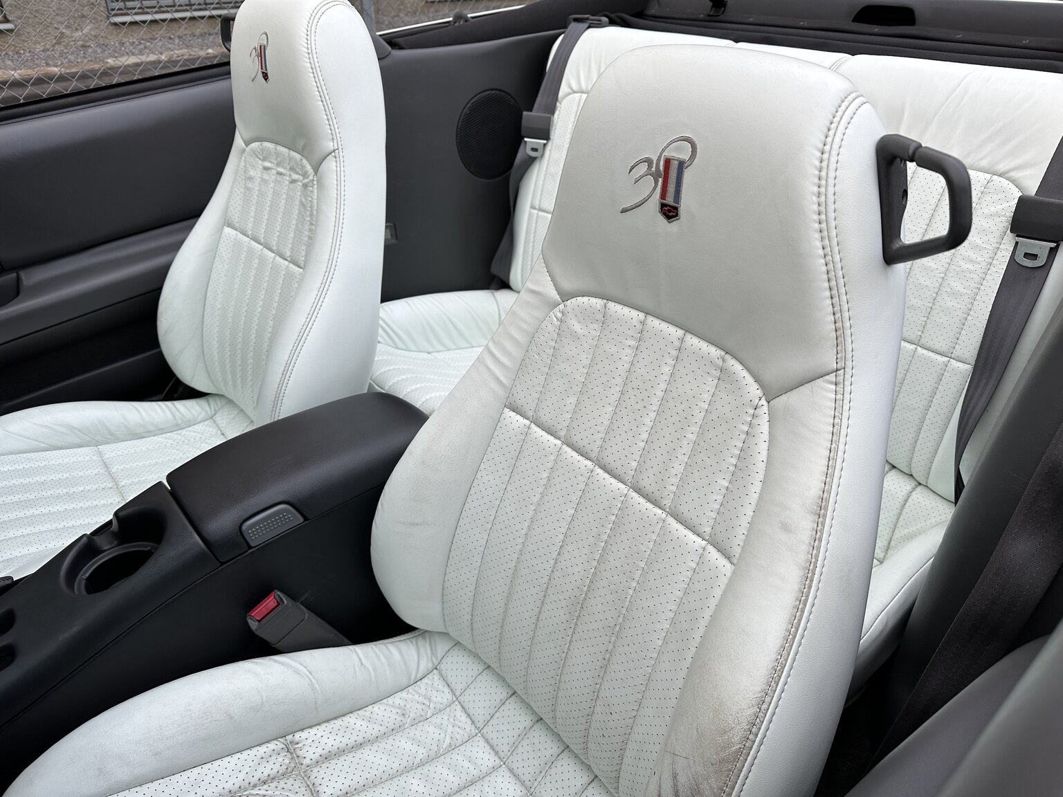 Interior image of 1997 Chevrolet Camaro Z28 30th Anniversary (46)