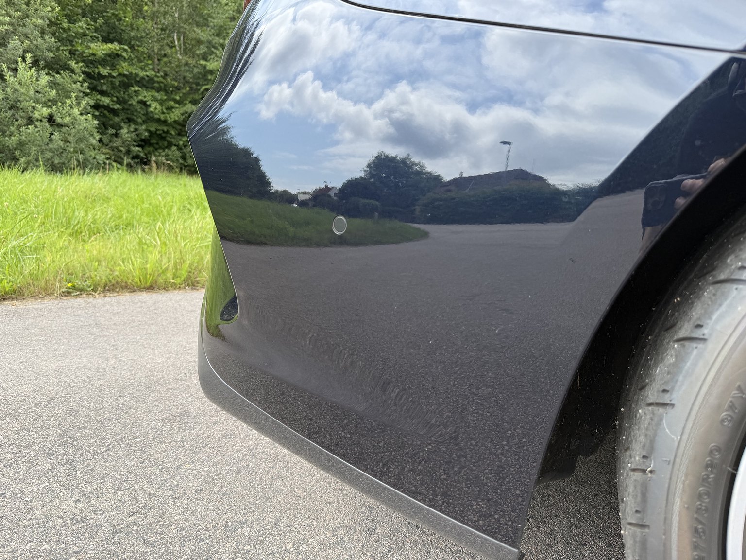 Exterior image of 2019 BMW M850i xDrive Convertible Steptronic