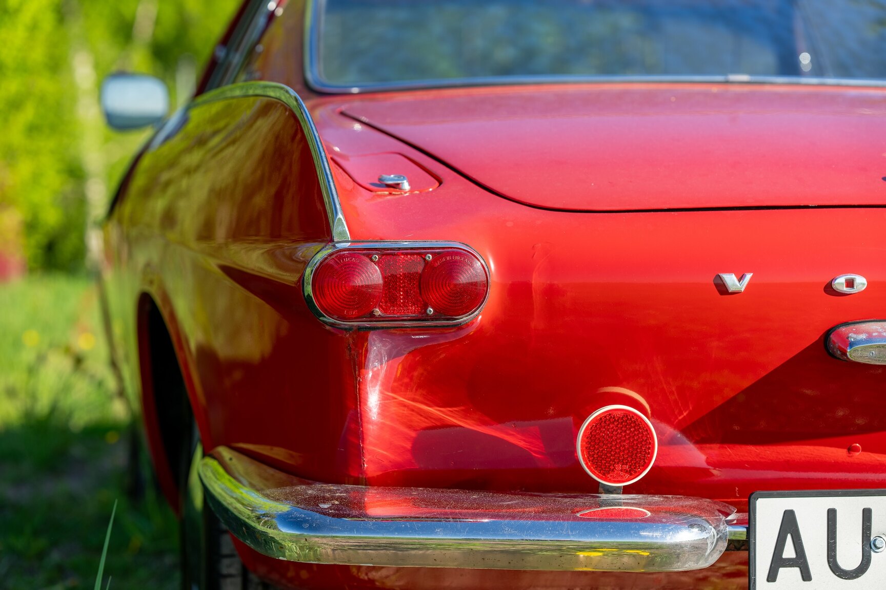 Exterior image of 1961 Volvo P1800