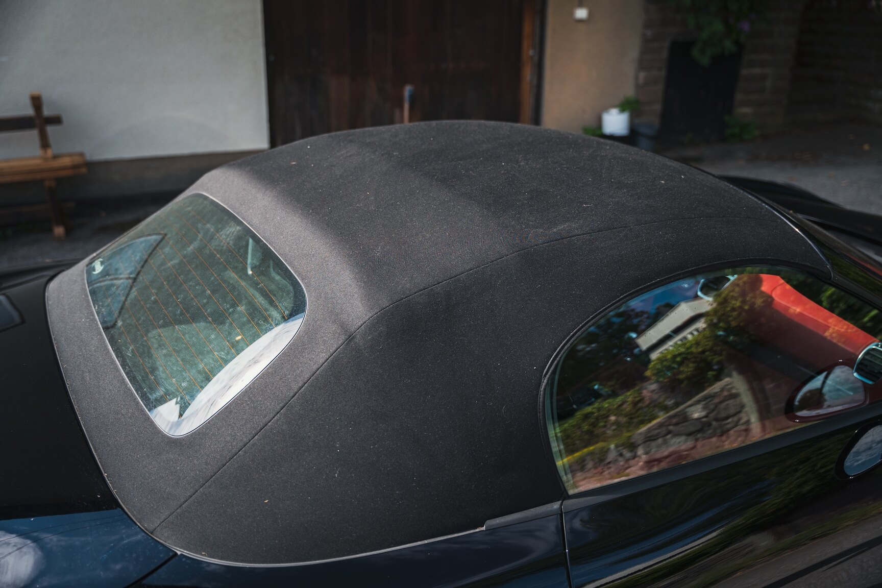 Exterior image of 2013 Porsche Boxster S (8)