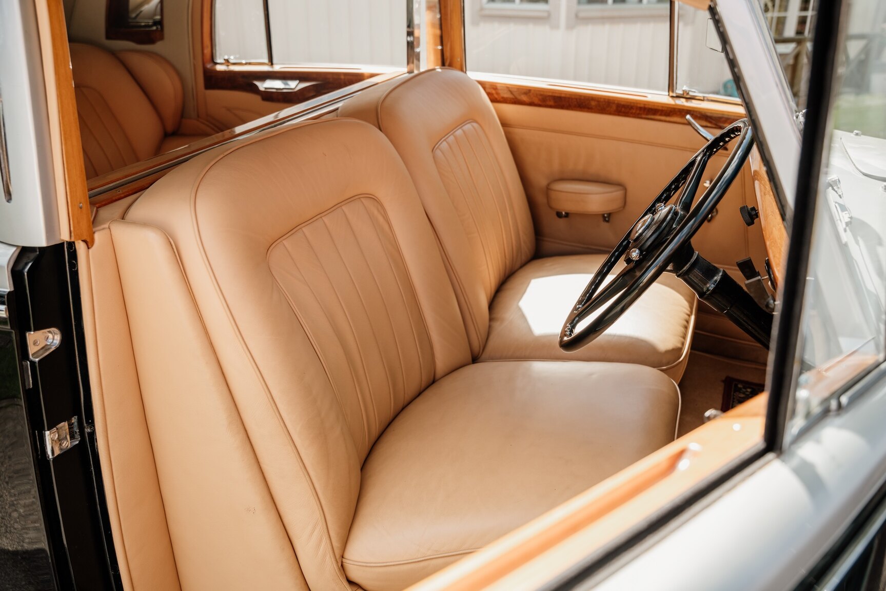Interior image of 1949 Rolls Royce Silver Wraith