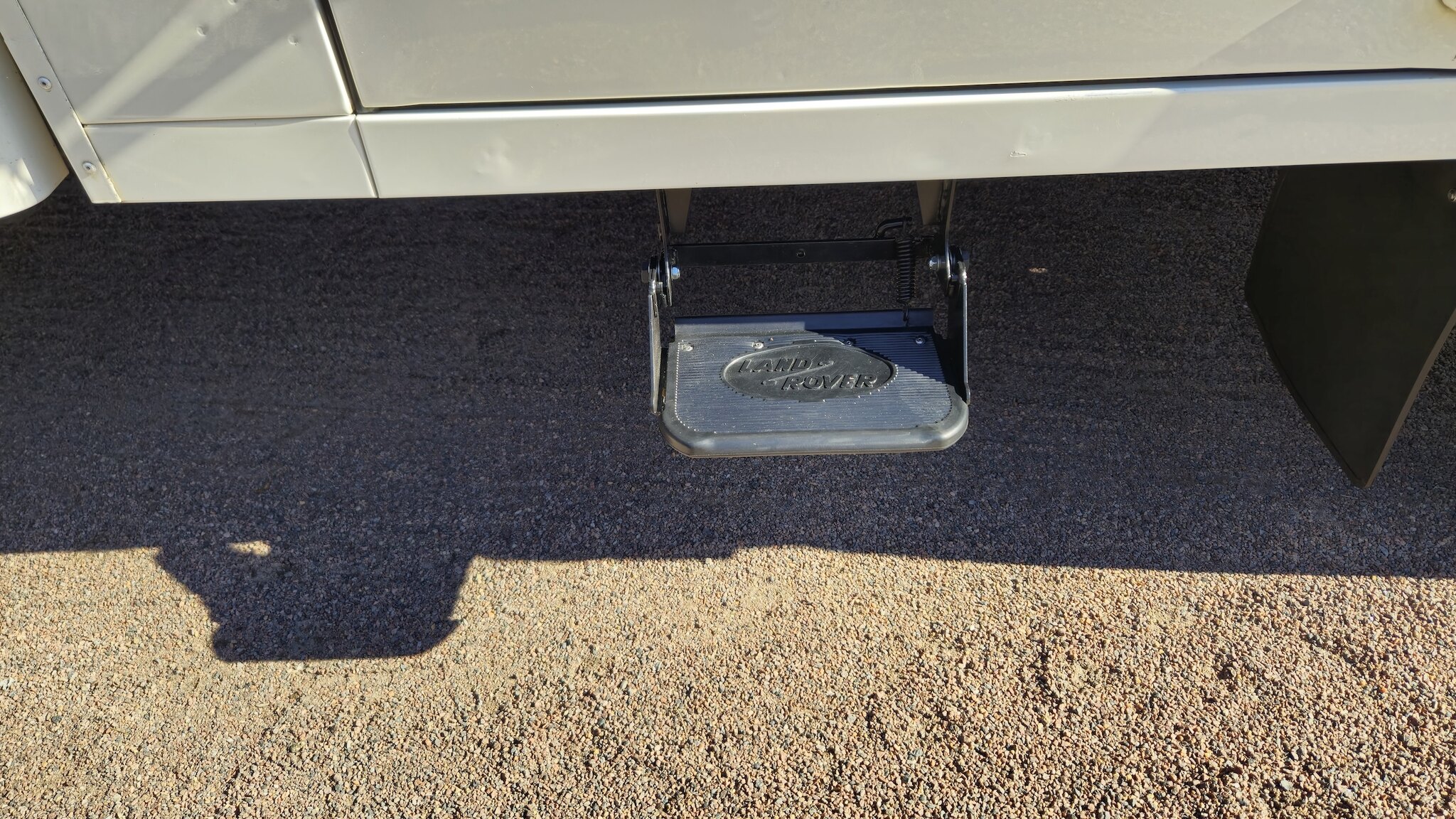 Exterior image of 1999 Land Rover Defender Single Cab Pickup