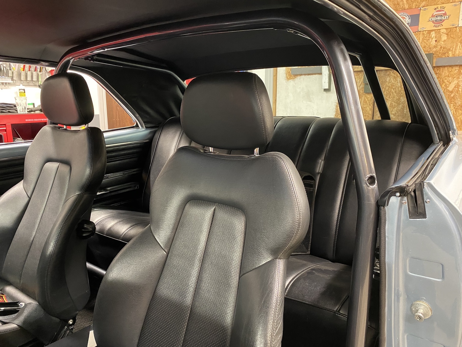 Interior image of 1966 Chevrolet Chevelle Malibu Pro Touring (6)