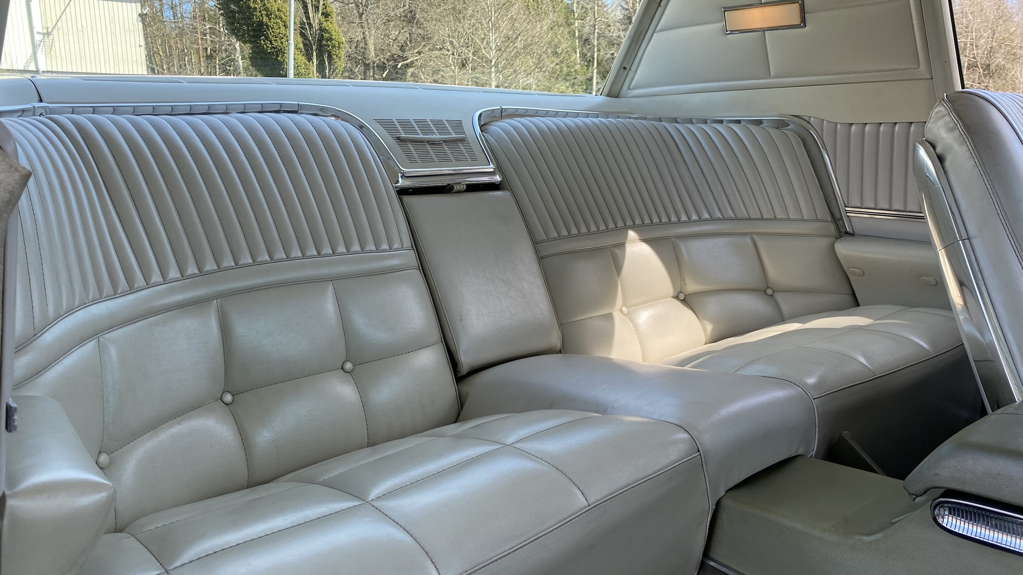 Interiörbild 1966 Ford Thunderbird Town Hardtop 6.4