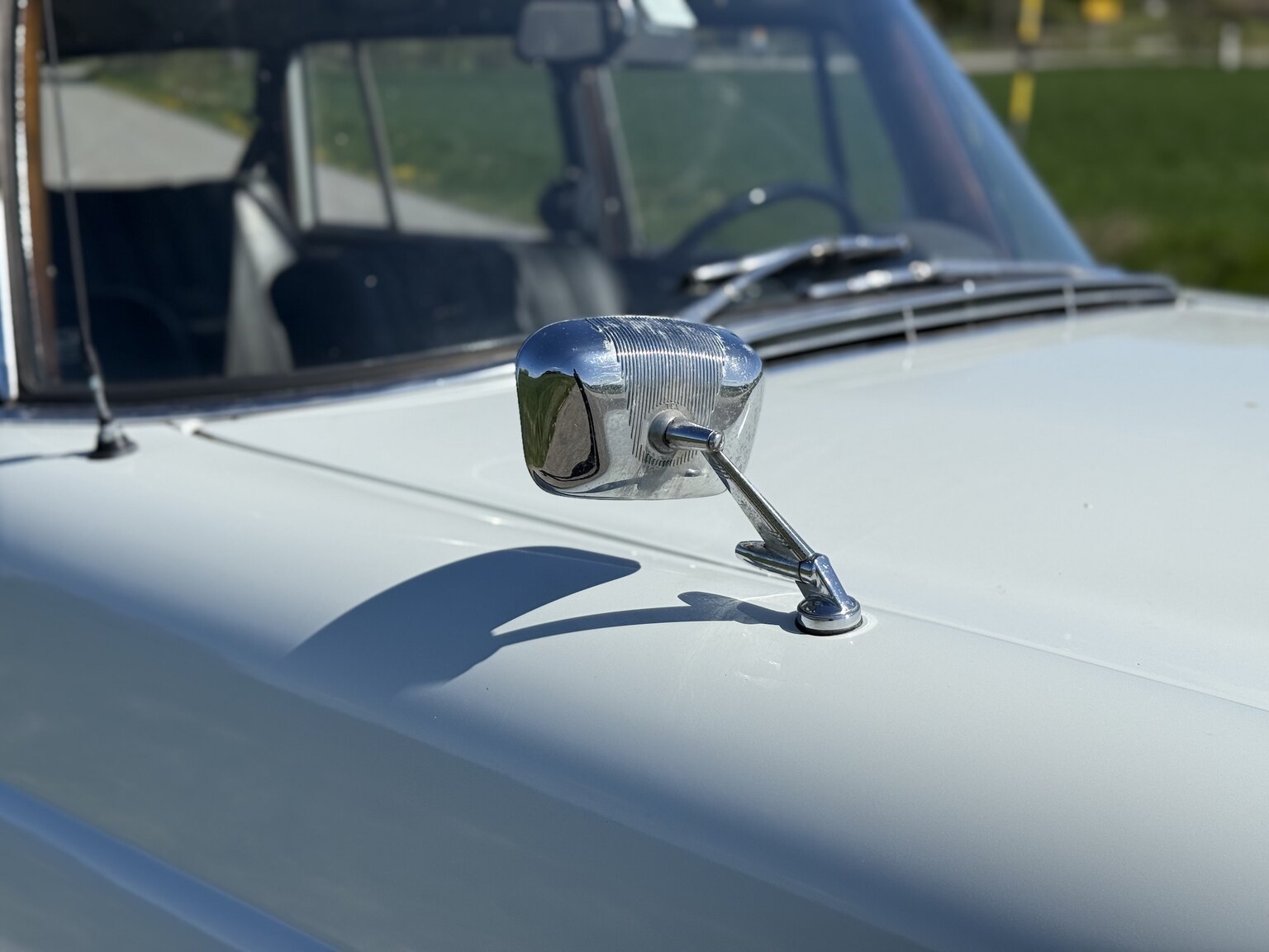 Exterior image of 1967 Mercedes-Benz 230 Safari
