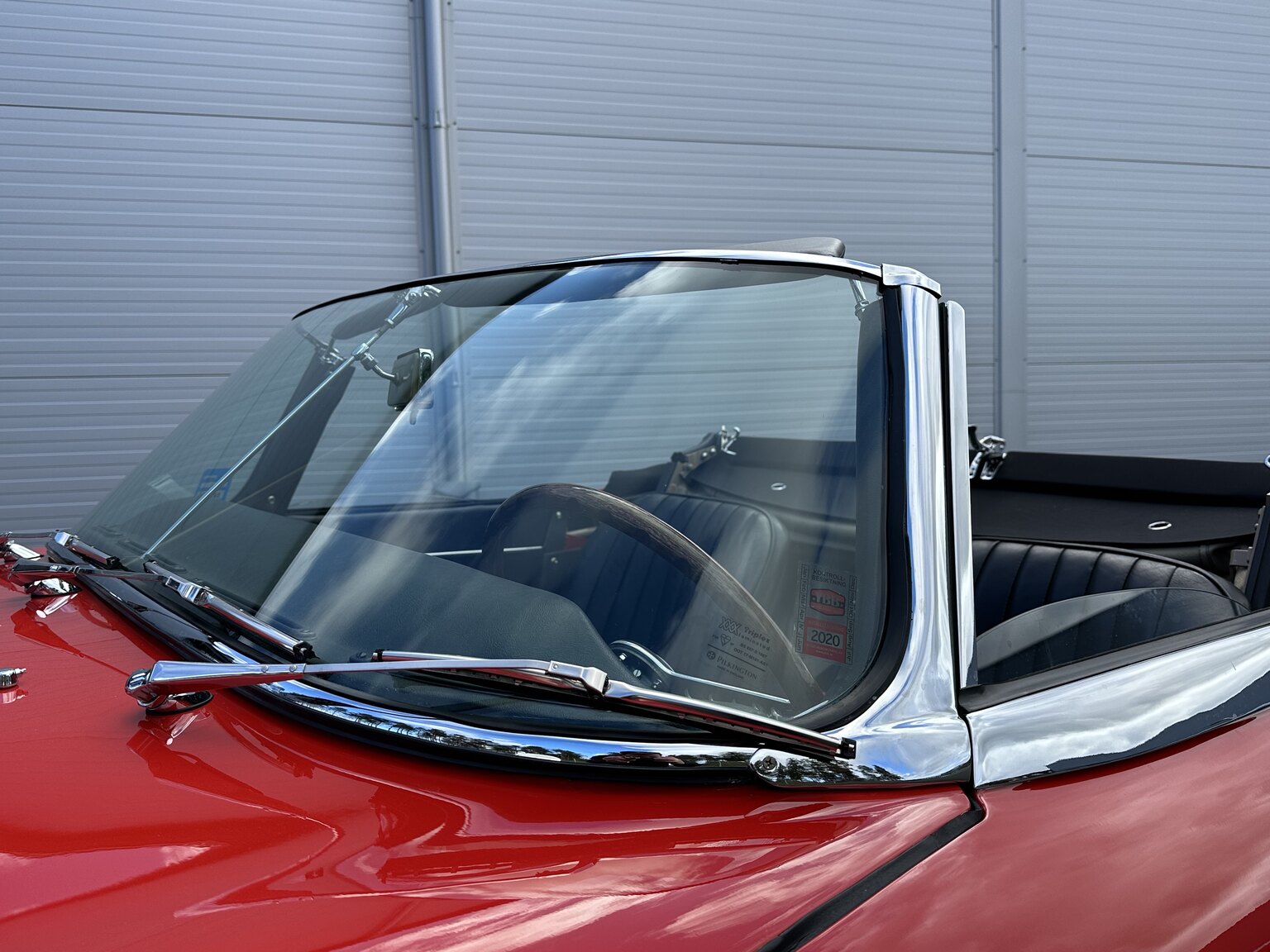 Exteriörbild på 1965 Jaguar E-Type Series 1 (36)