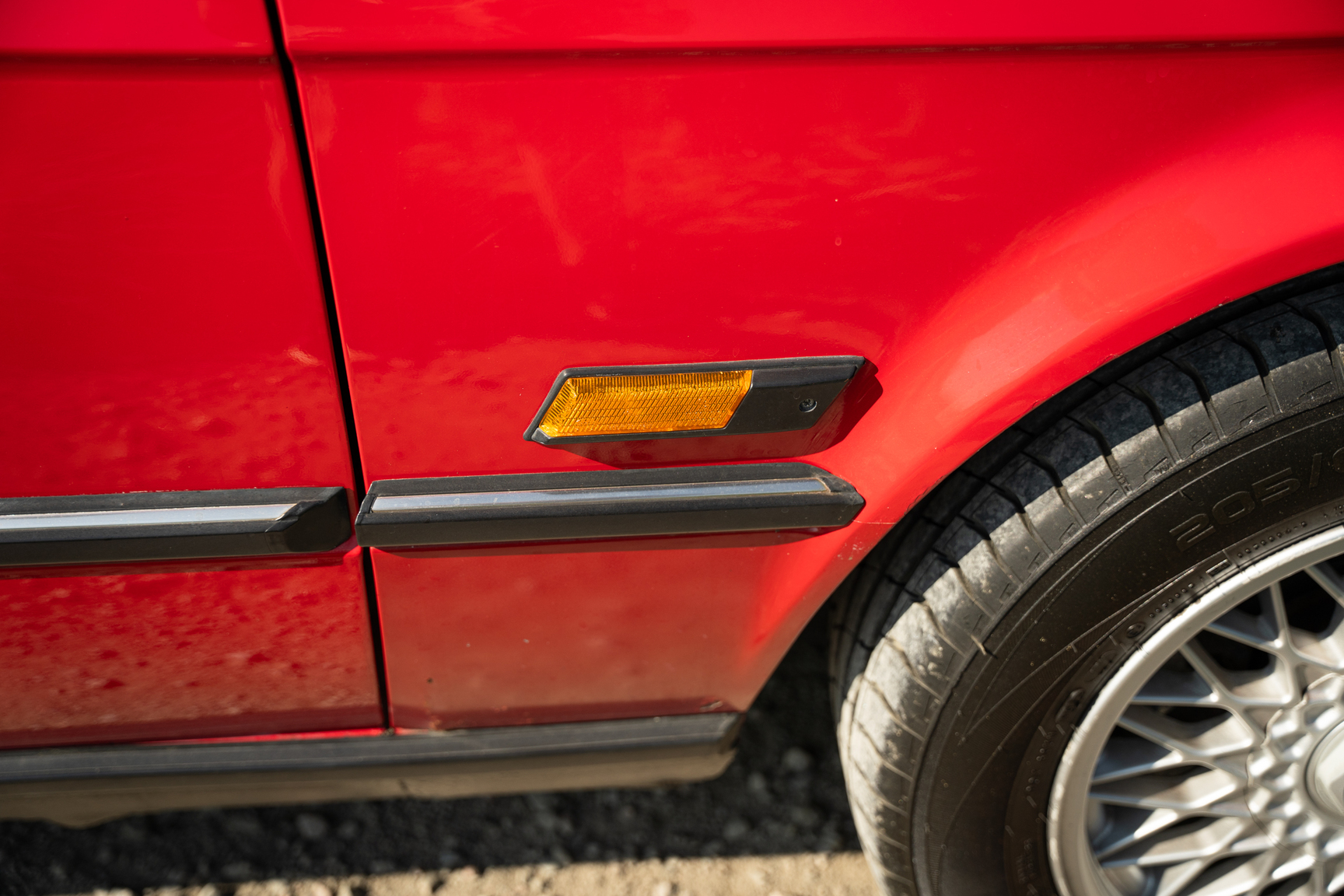 Exteriörbild på 1988 BMW 325 Cabriolet (E30)