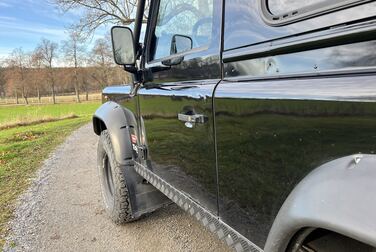 Exterior image of 2002 Land Rover Defender 90 2.5 Td5