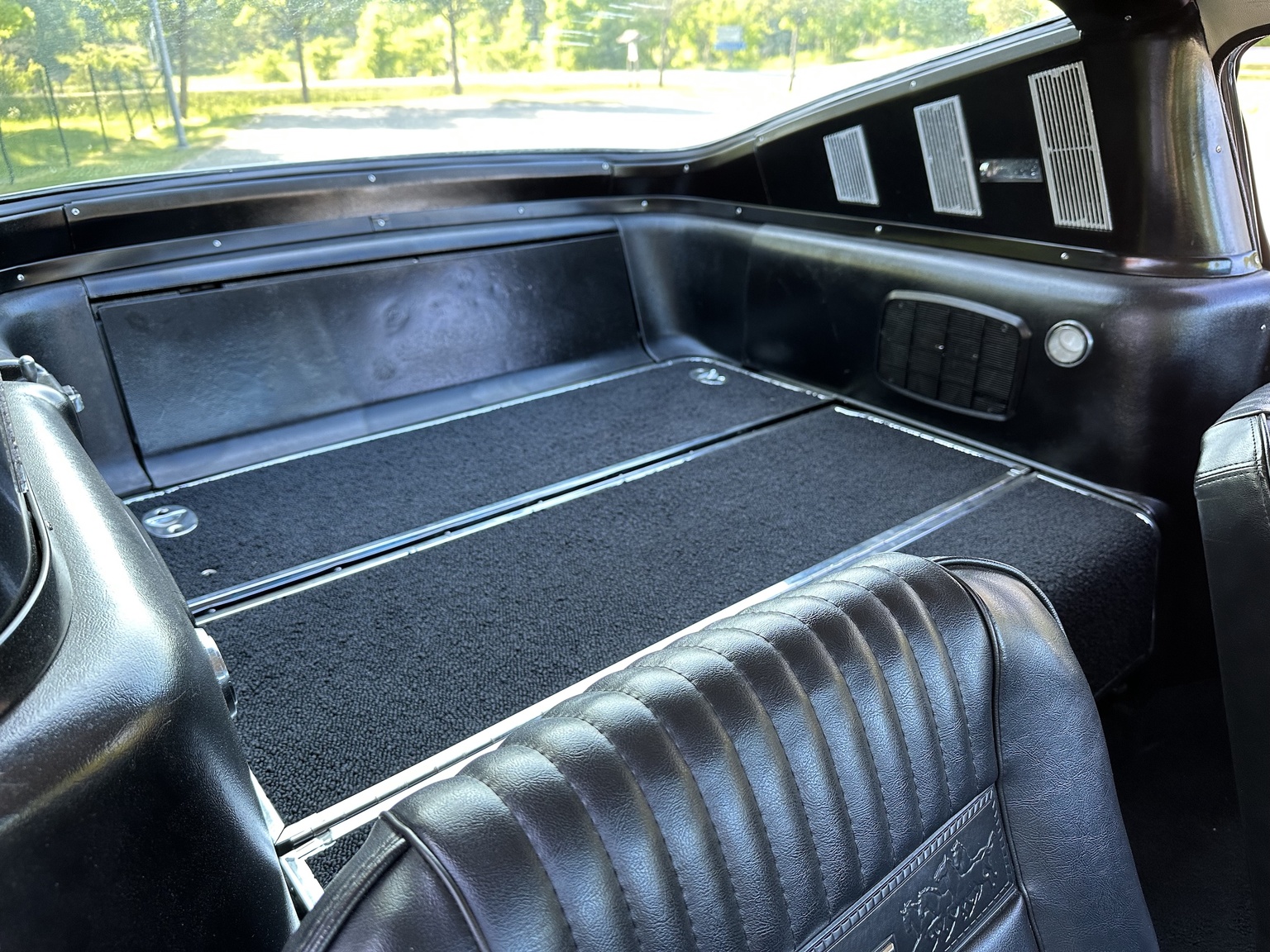 Interior image of 1965 Ford Mustang 289 Fastback