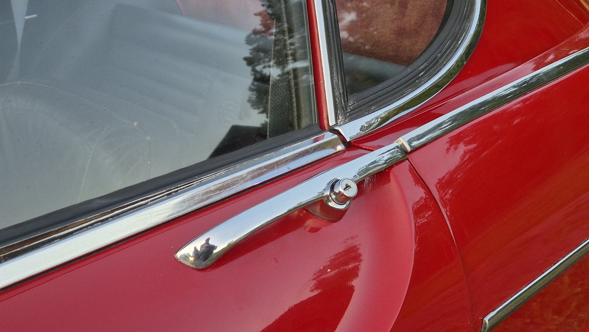 Exteriörbild på 1968 Volvo P1800S