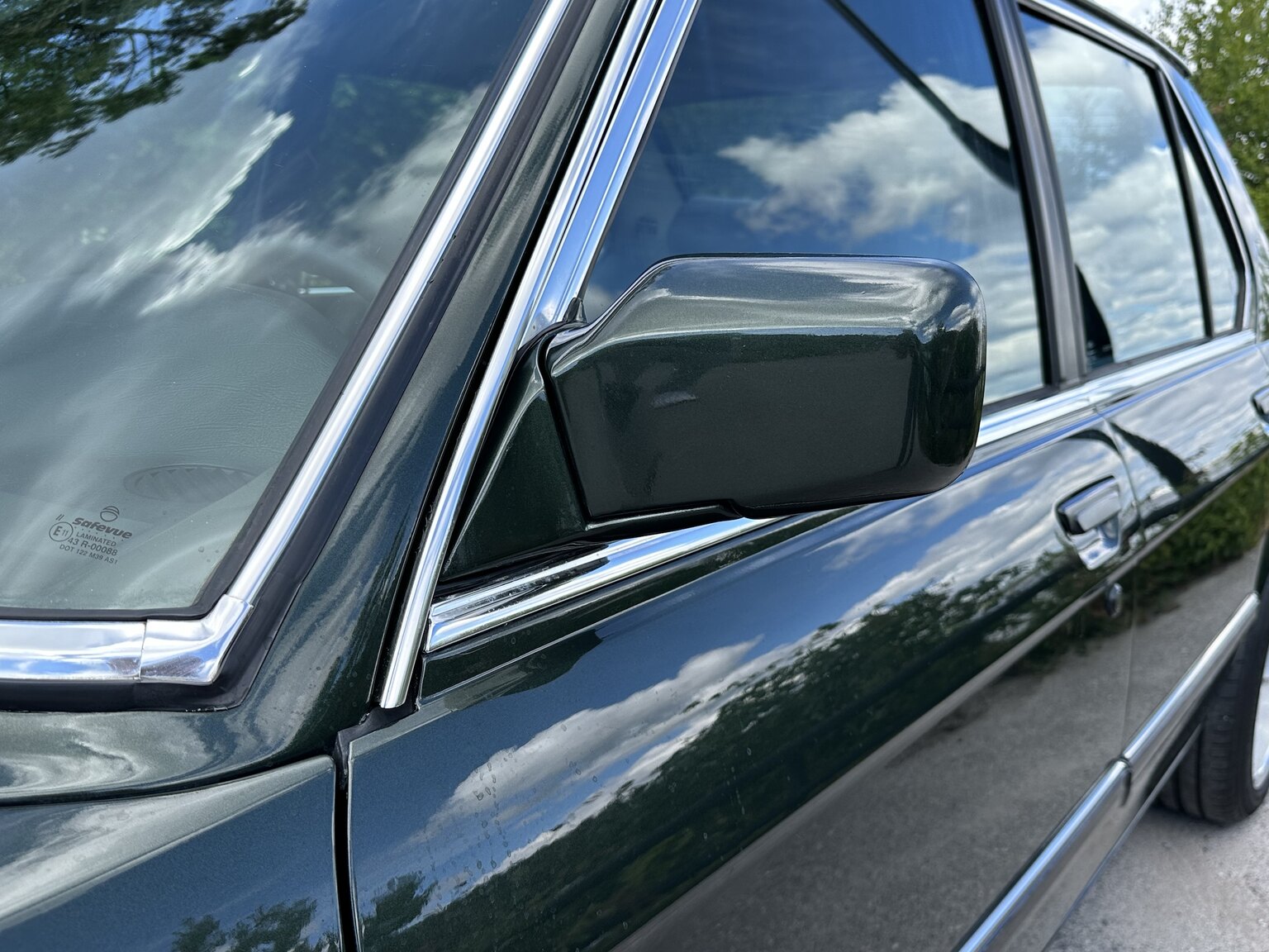 Exteriörbild på 1985 BMW 525E