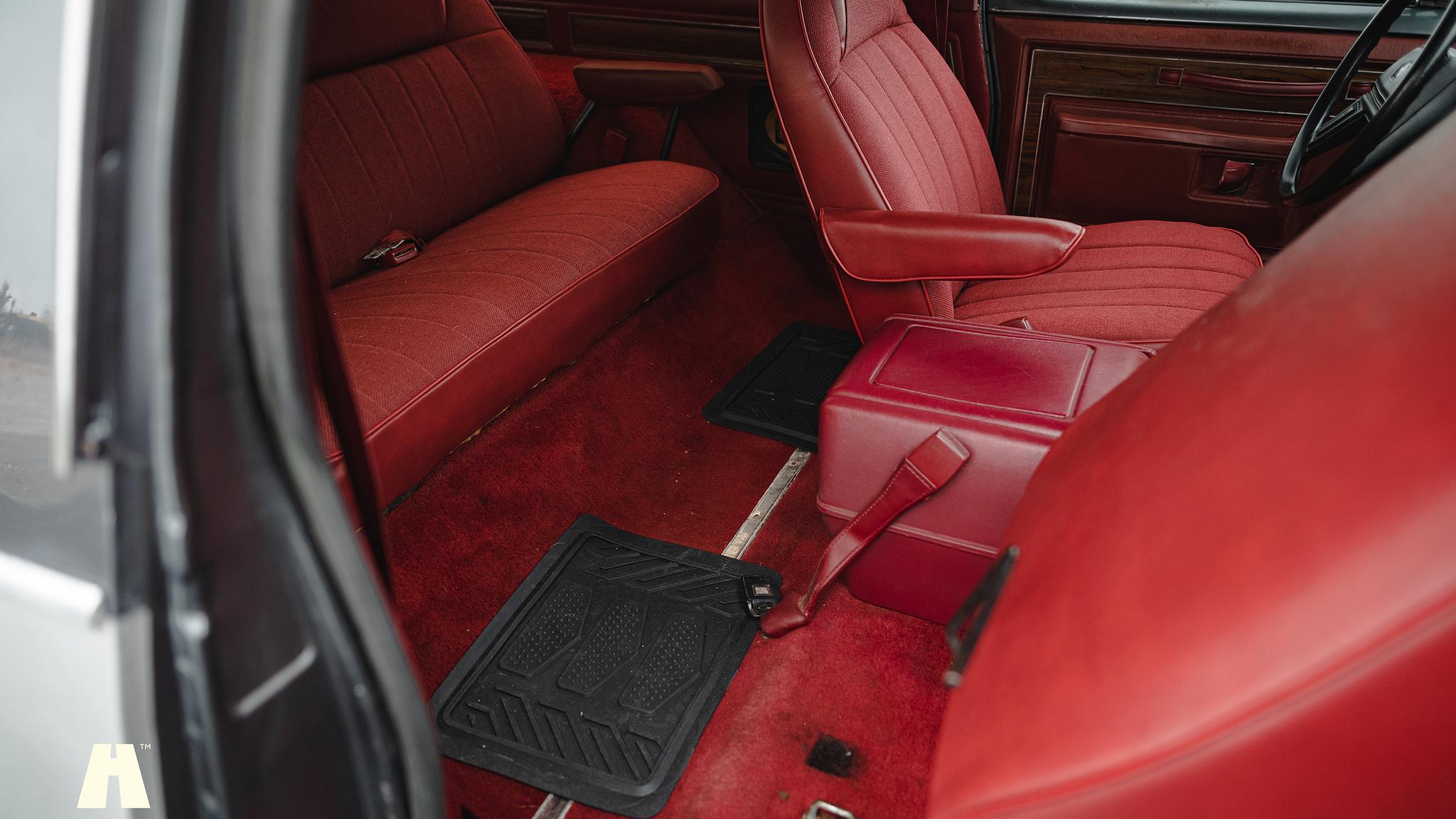 Interior image of 1986 Dodge Ramcharger
