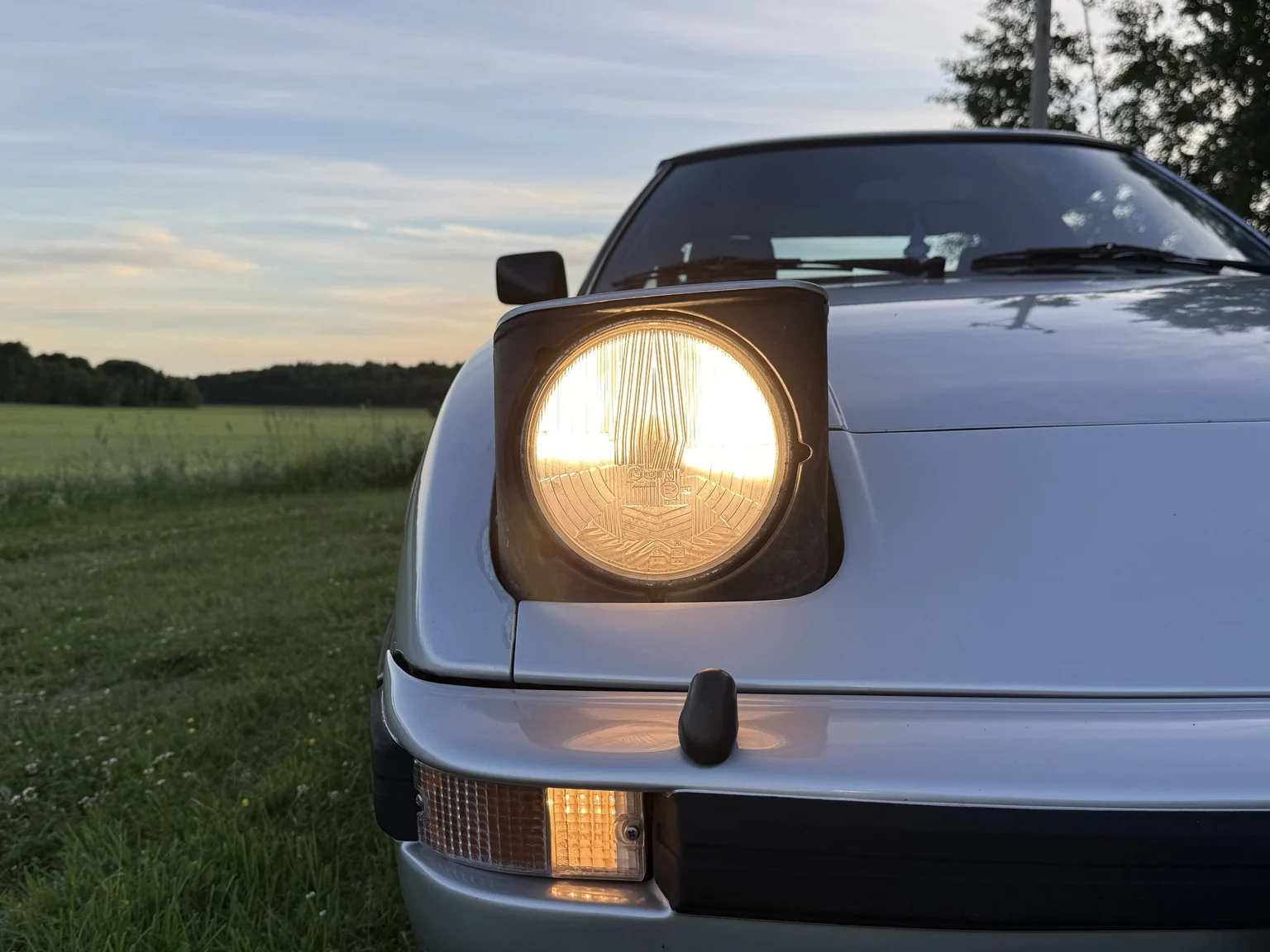 Exteriörbild på 1983 Mazda RX-7 (26)