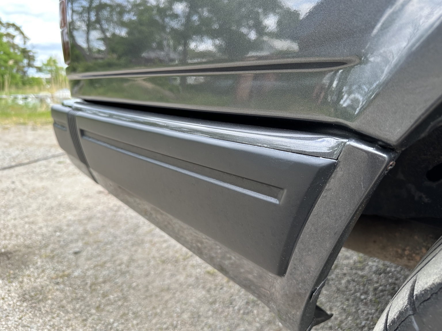 Exterior image of 1990 Volvo 740 Turbo 16s