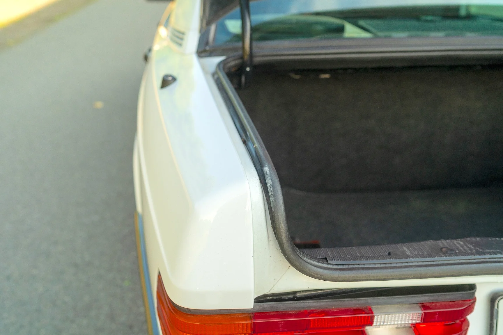 Innenraumfoto von 1992 Mercedes-Benz 190 E 1.8 - NO RESERVE (29)