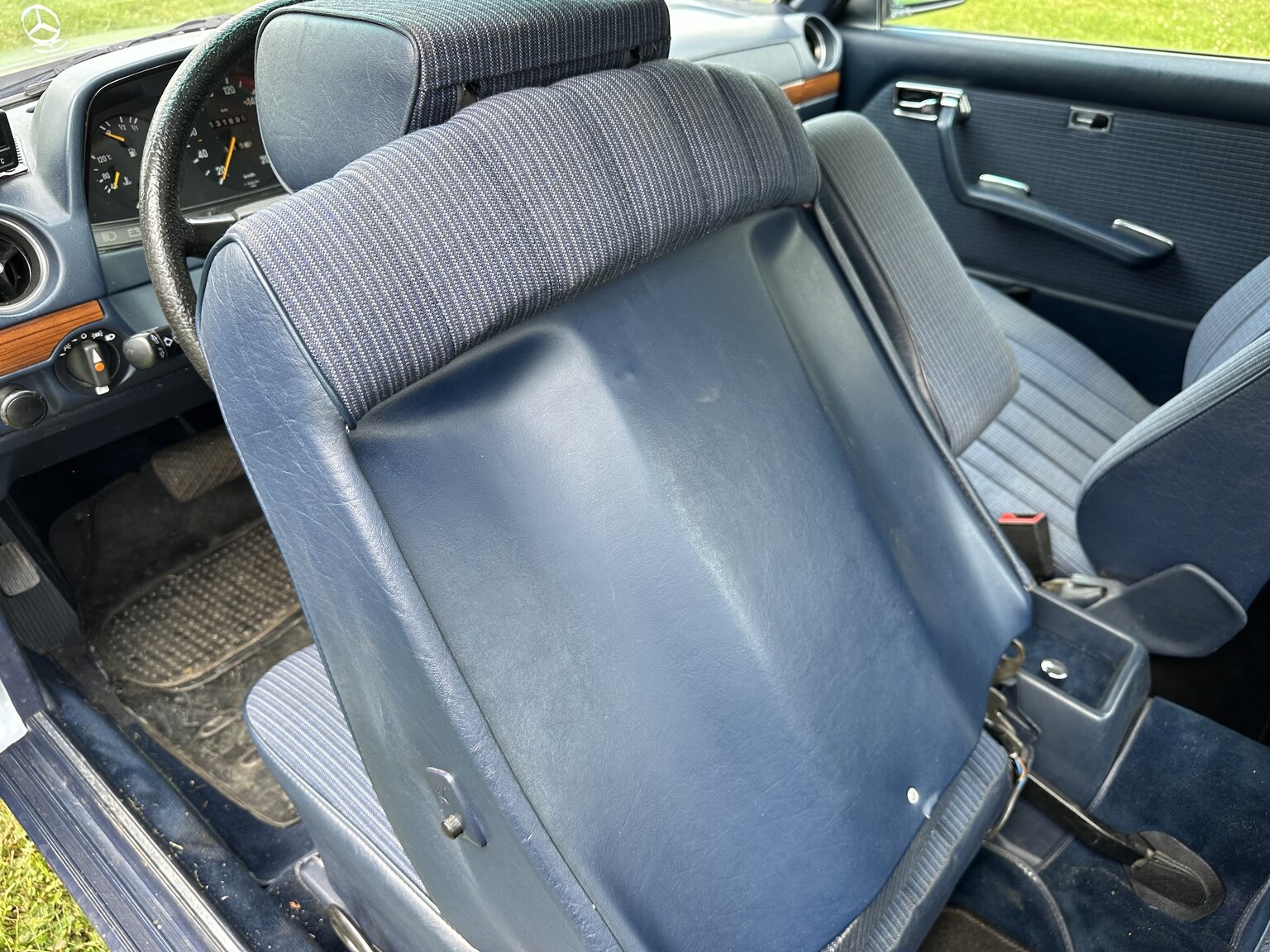Interiörbild 1984 Mercedes-Benz 230 CE
