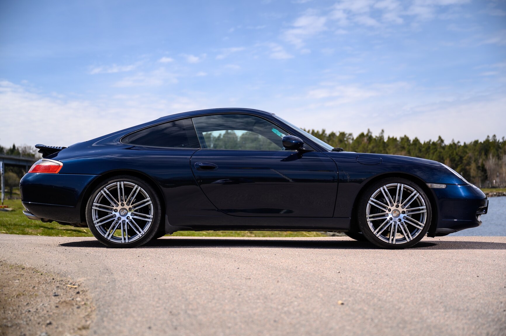 Exteriörbild på 1999 Porsche 911 Carrera