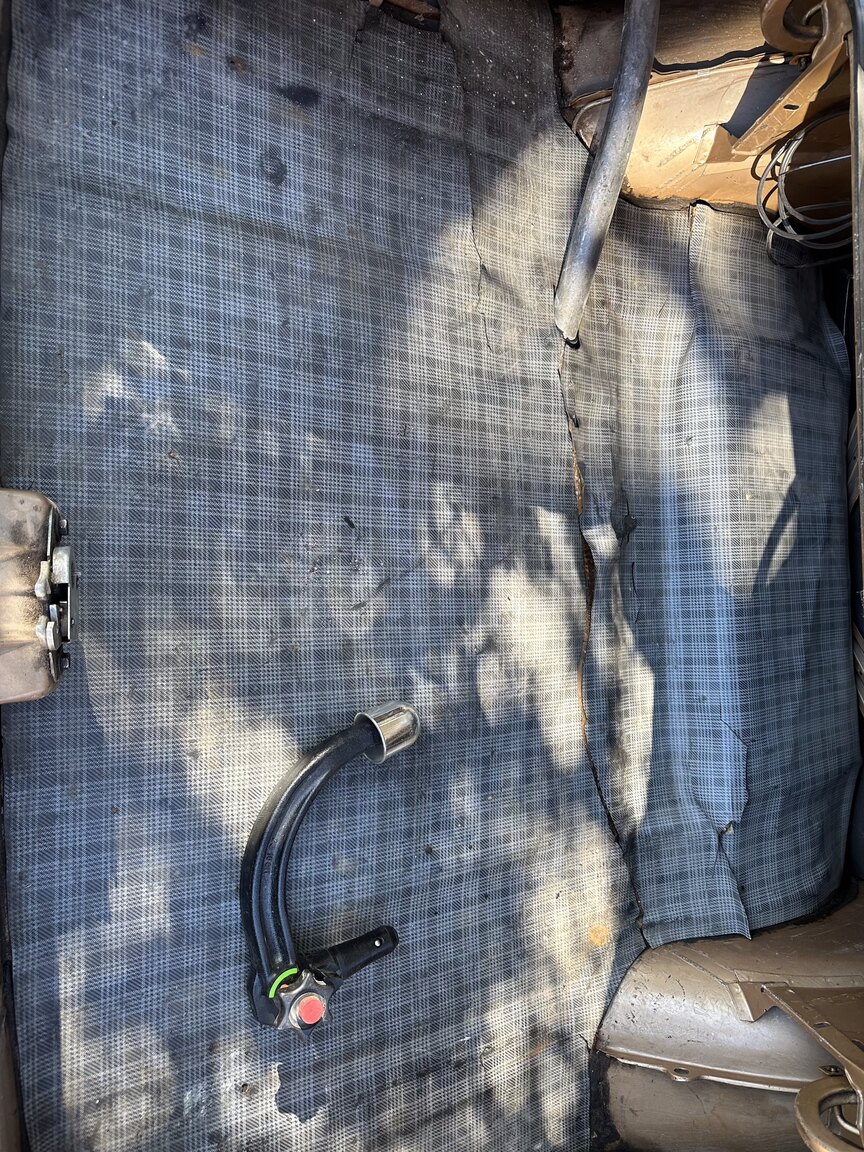 Interiörbild 1966 Plymouth Valiant 100 2-door Sedan