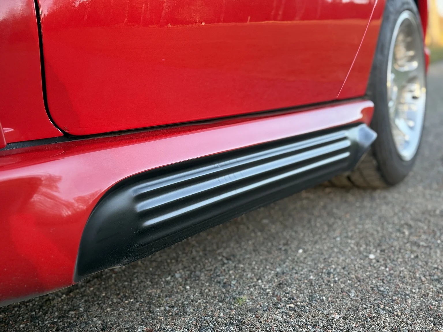 Exterior image of 1994 Chrysler Viper (59)