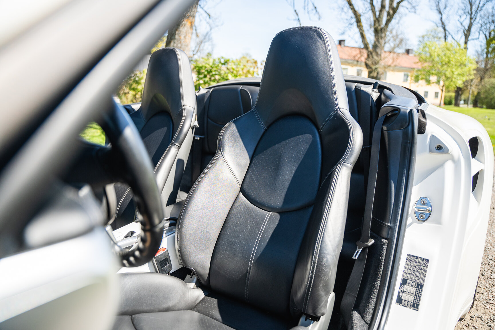 Interior image of 2008 Porsche 911 Turbo Cabriolet (5)