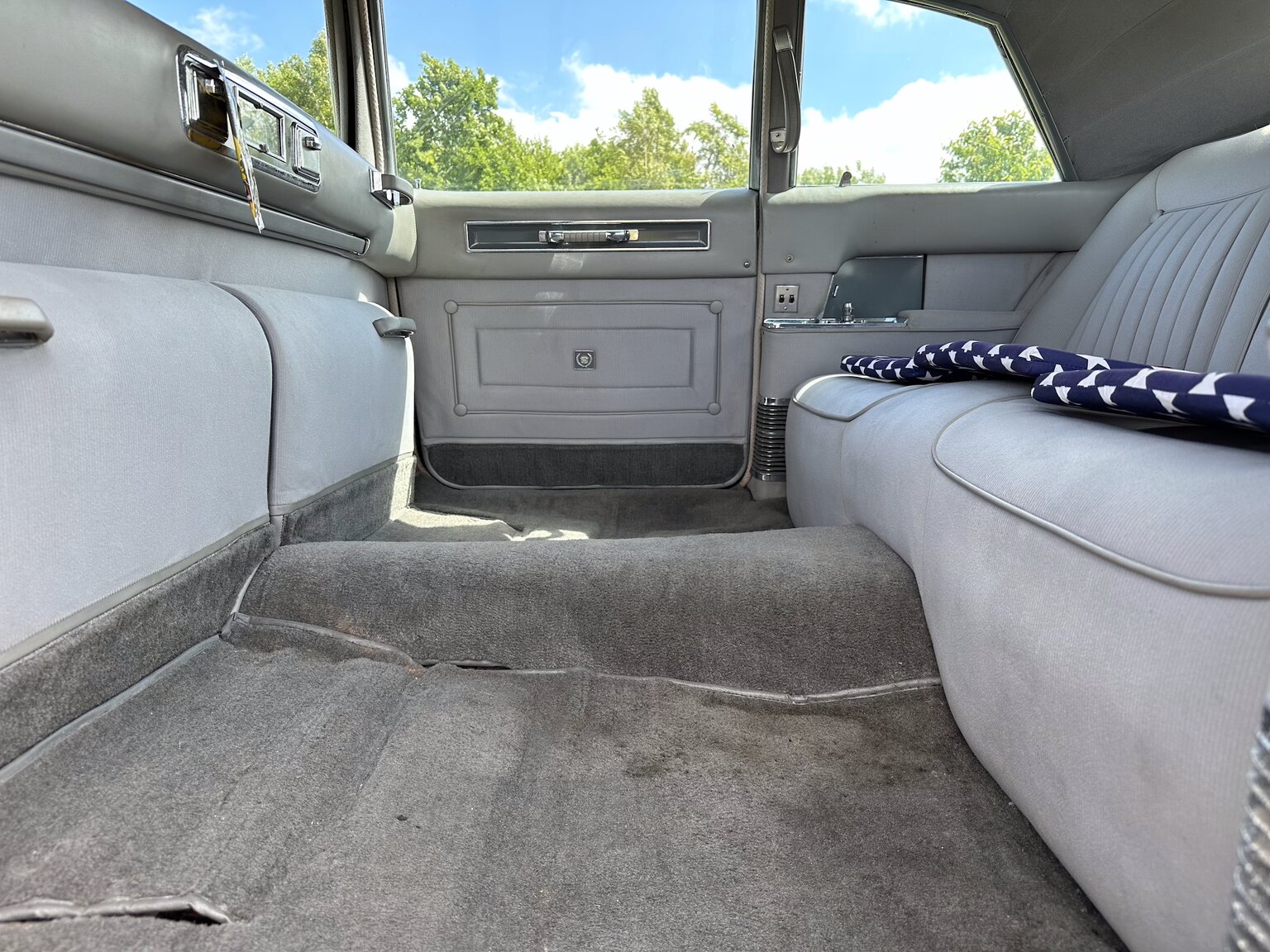 Innenraumfoto von 1964 Cadillac Fleetwood Seventy-Five Limousine (27)