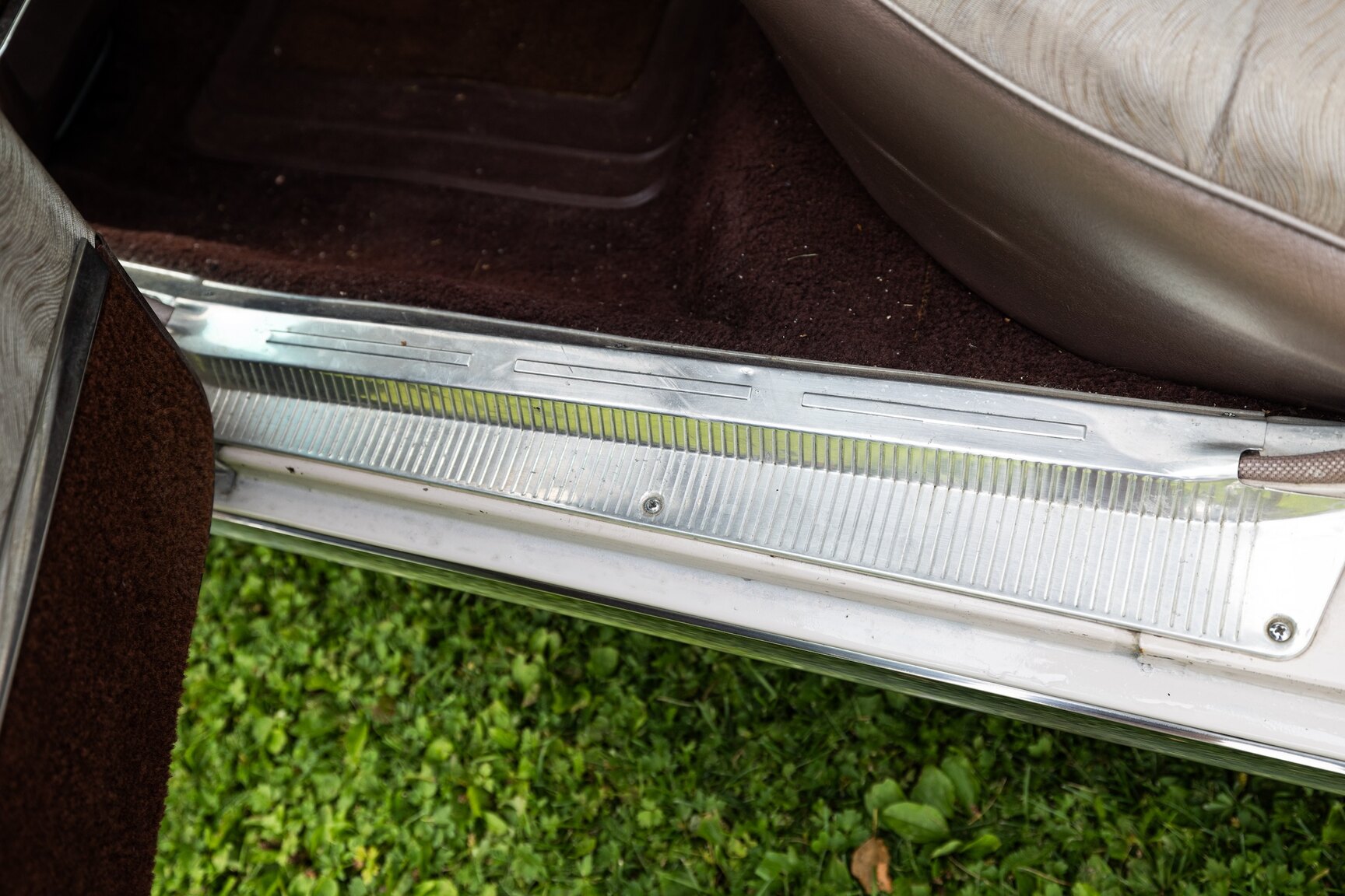 Interior image of 1962 Chrysler New Yorker