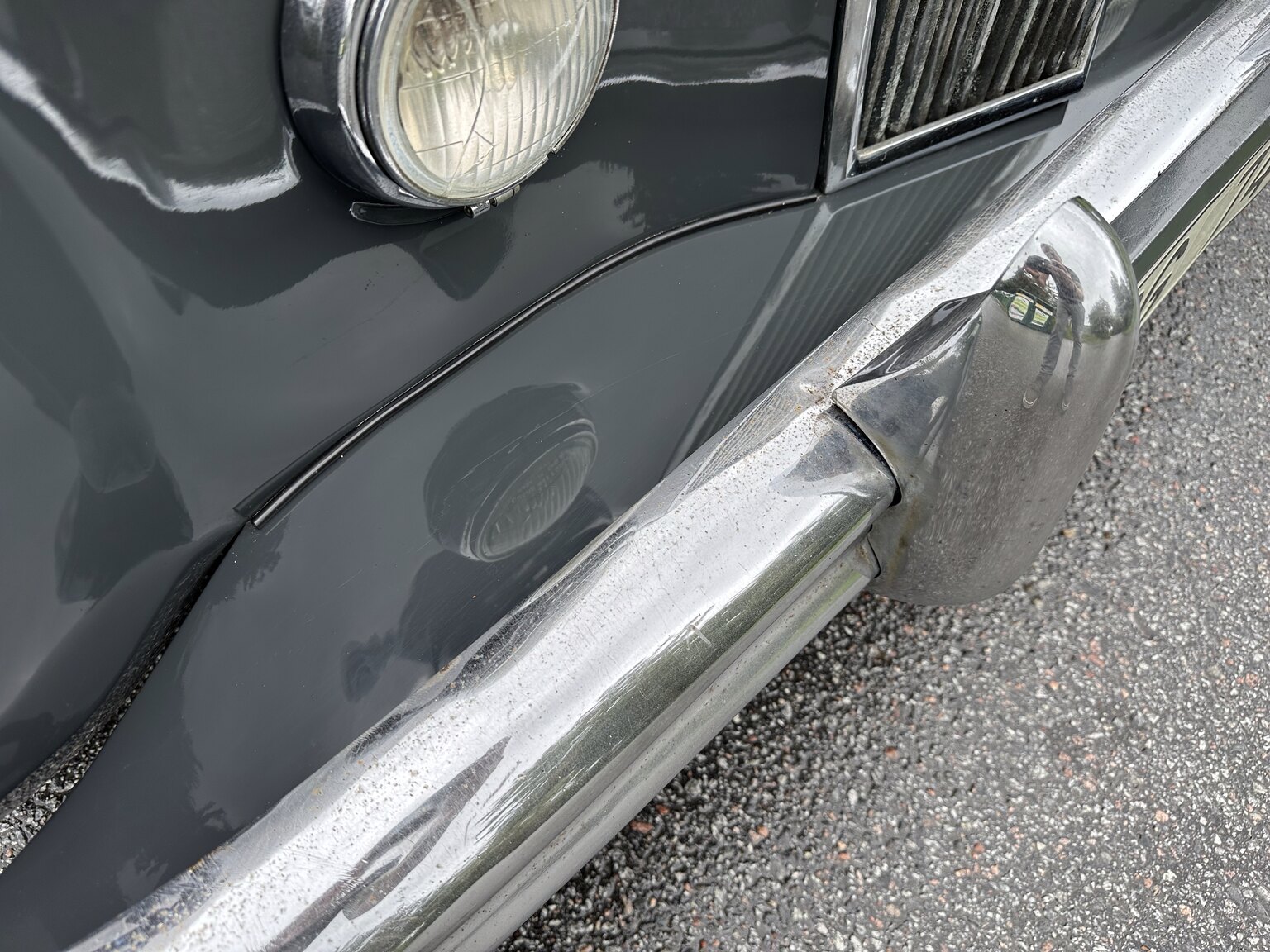 Exterior image of 1954 Jaguar Mark VII Saloon
