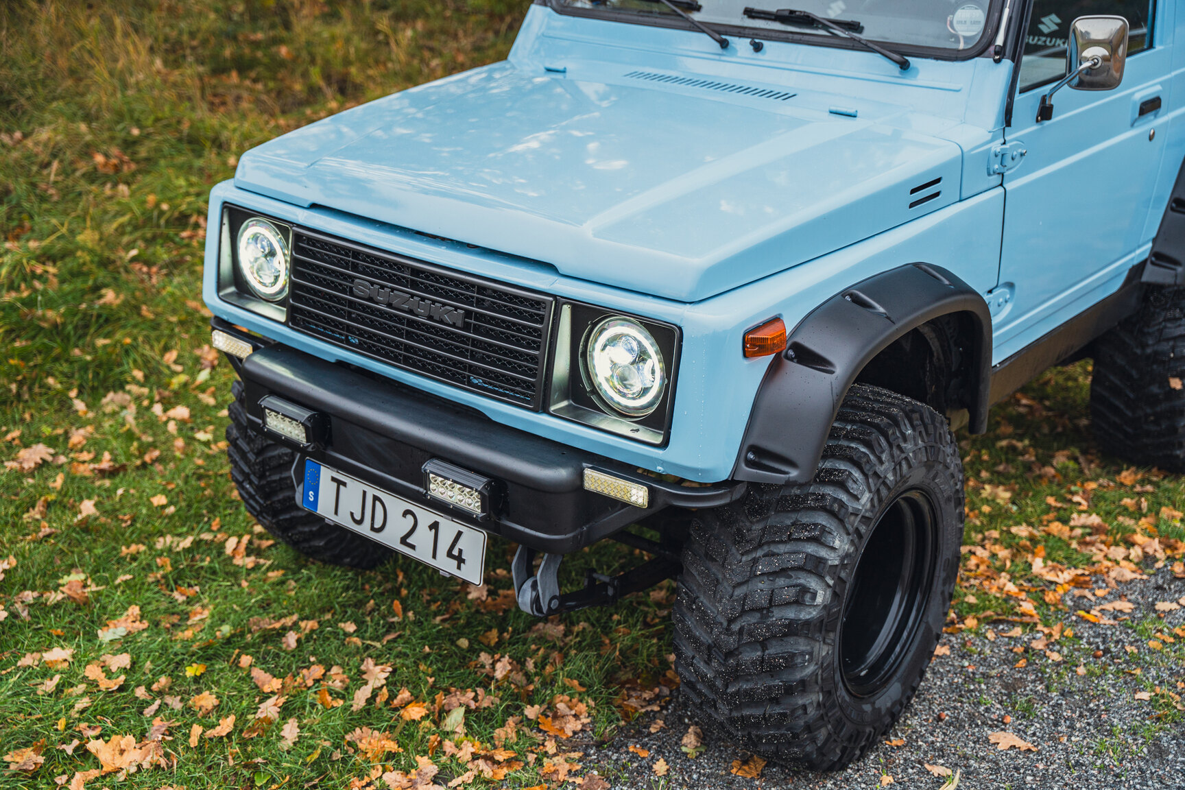 Exterior image of 1987 Suzuki SJ413 A-traktor