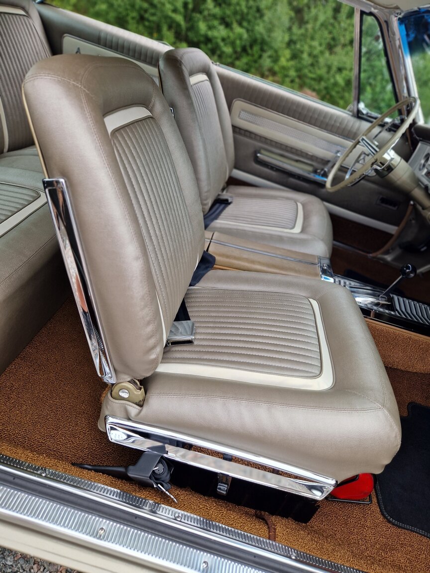 Innenraumfoto von 1964 Dodge Polara 500