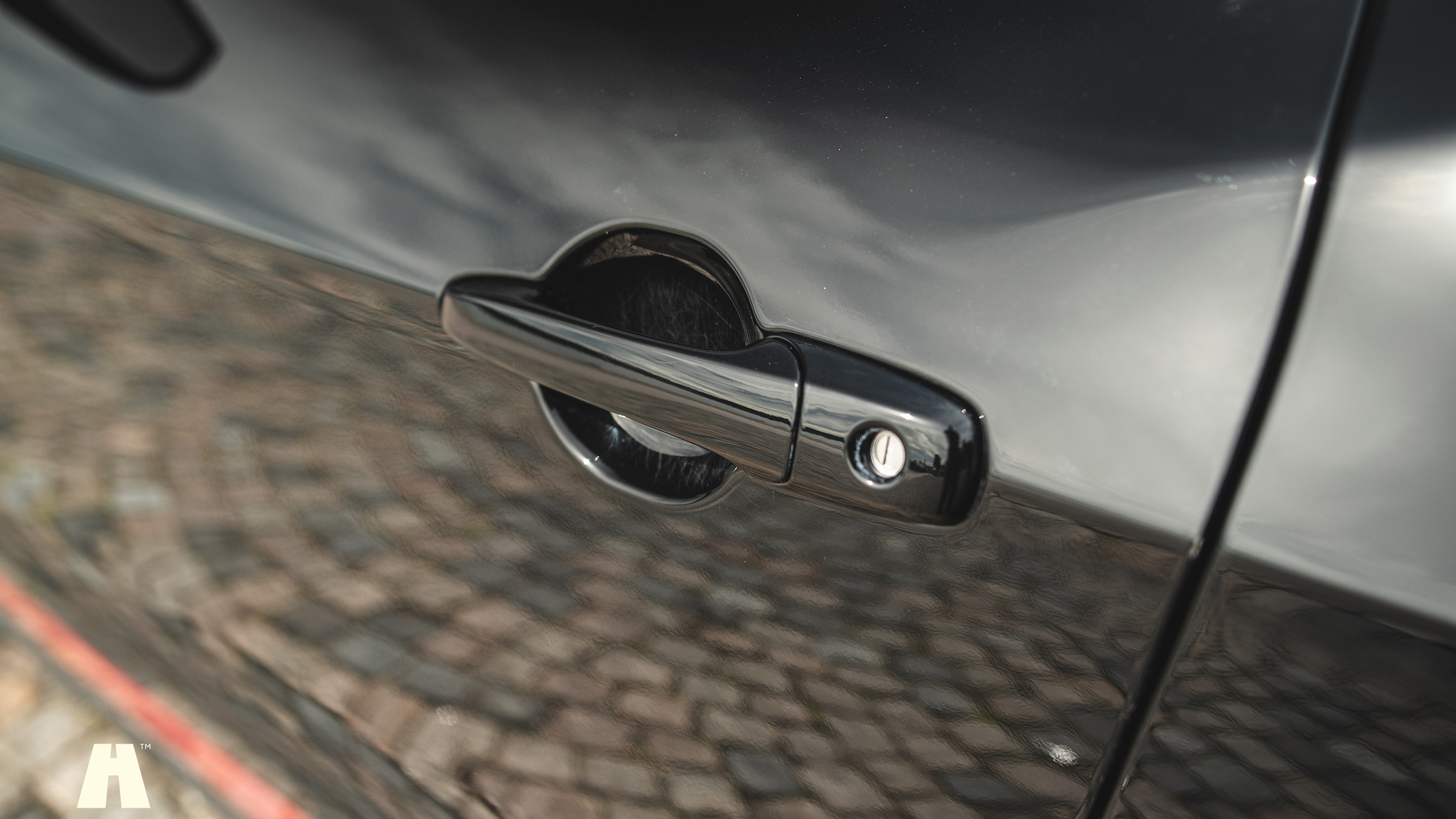 Exterior image of 2010 Ford Mustang GT 