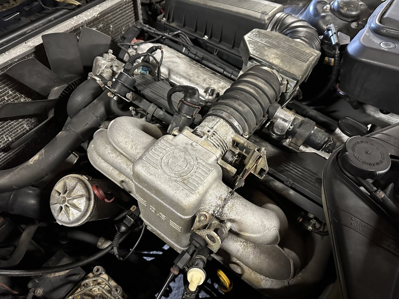 Image of 1988 BMW 535i mechanics
