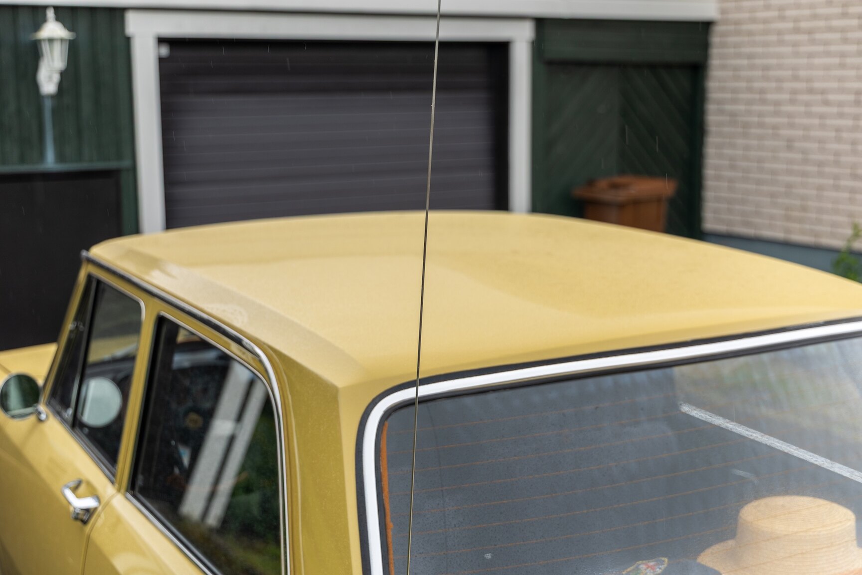 Exterior image of 1974 Alfa Romeo Berlina 2000