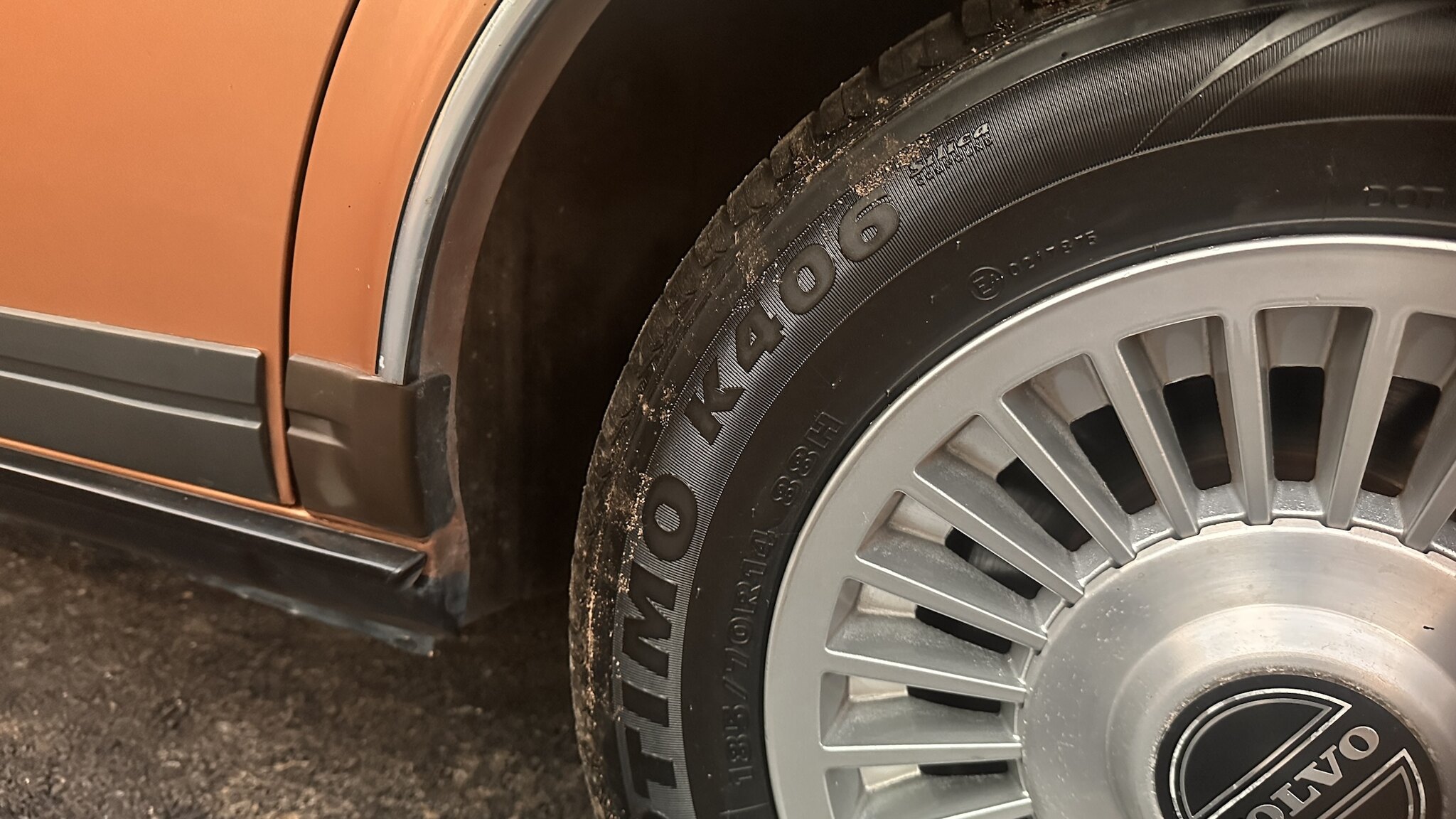 Exteriörbild på 1981 Volvo 244 GLE D6