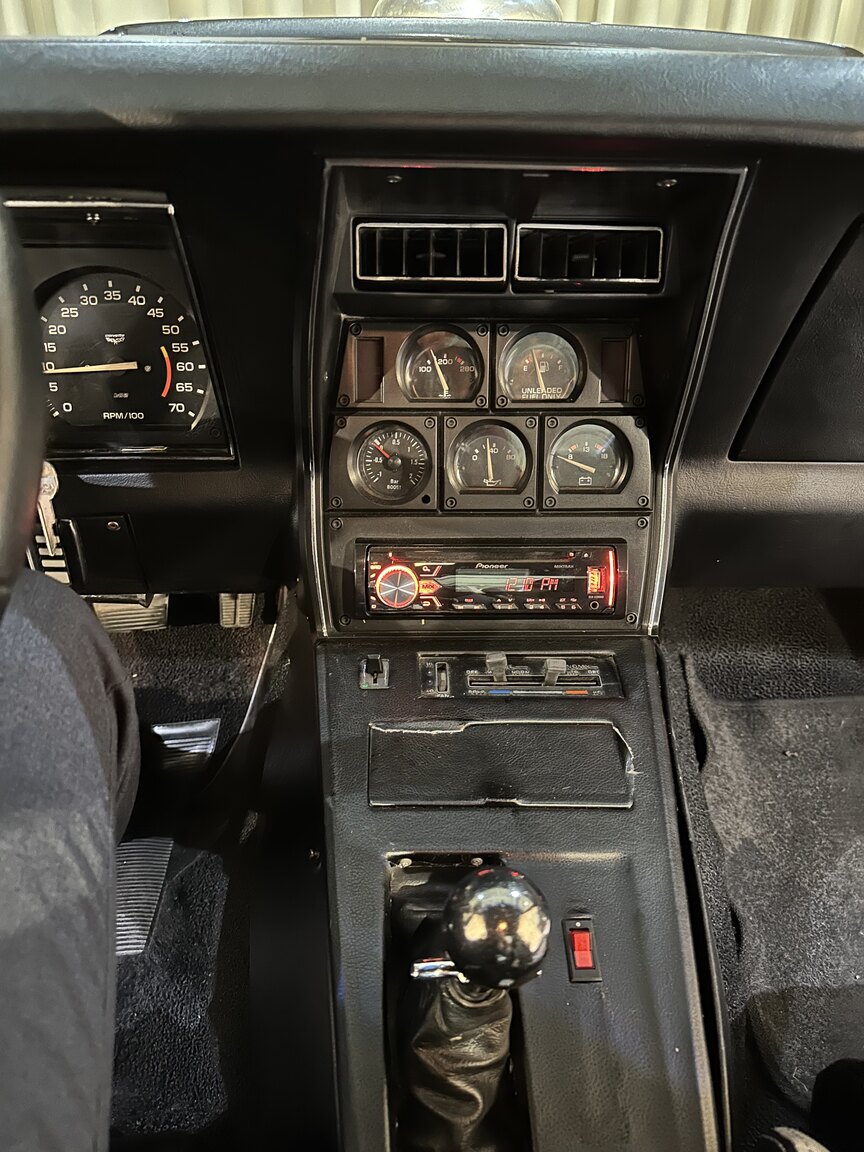 Interior image of 1975 Chevrolet Corvette Stingray 