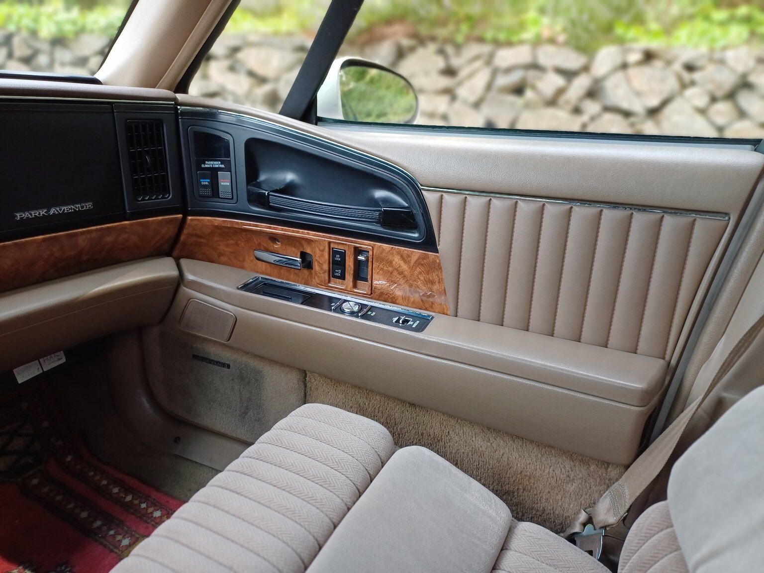 Interior image of 1992 Buick Park Avenue