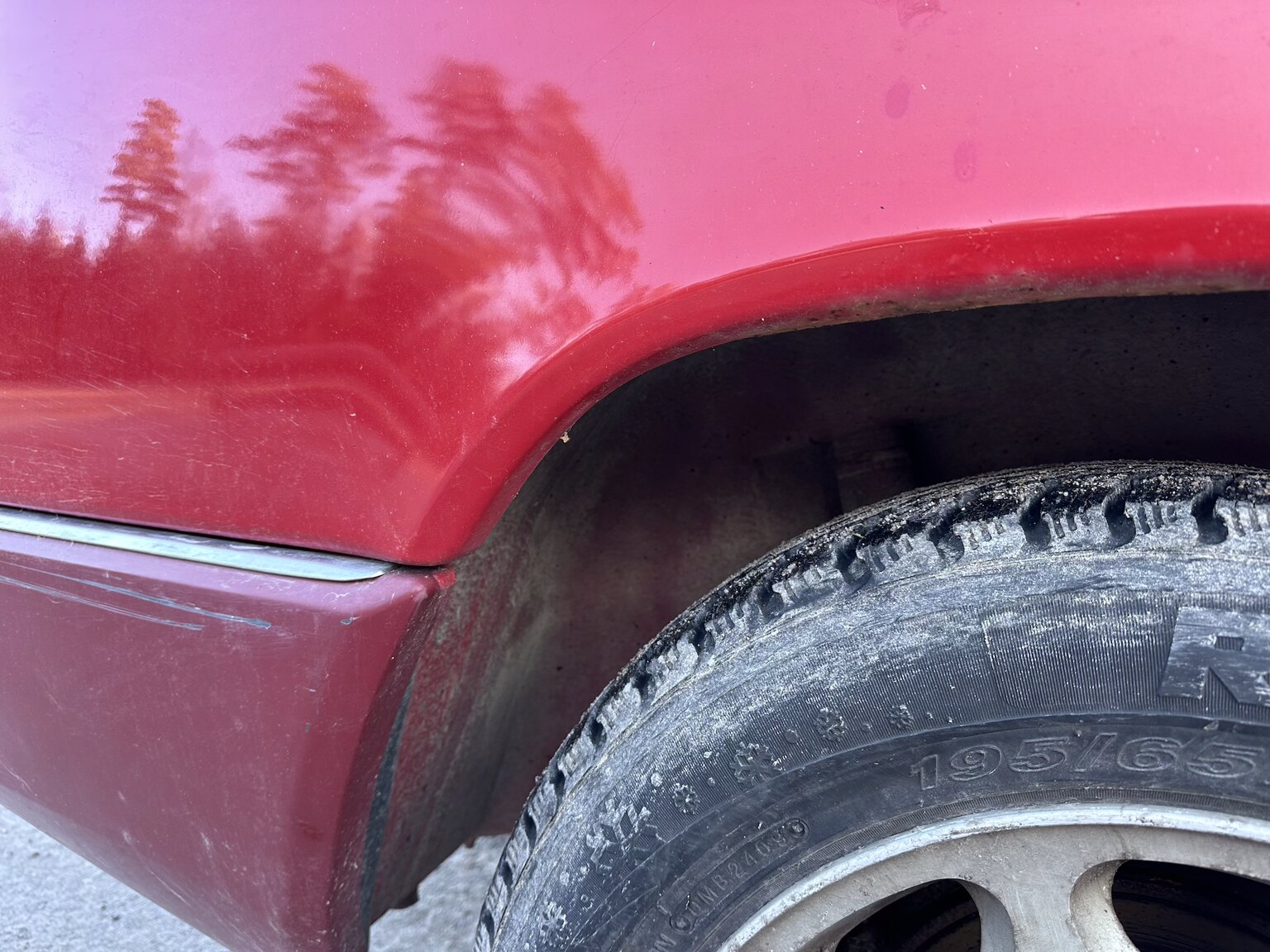 Exteriörbild på 1990 Mercedes-Benz 200 E