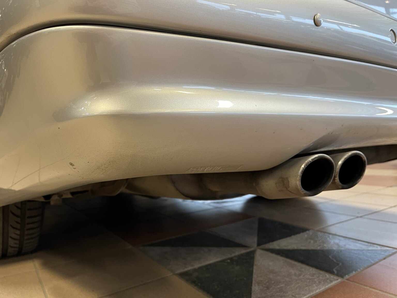 Exteriörbild på 1998 Mercedes-Benz E55 AMG